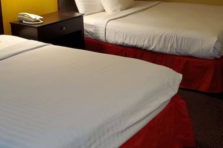 Room 6 of 34
