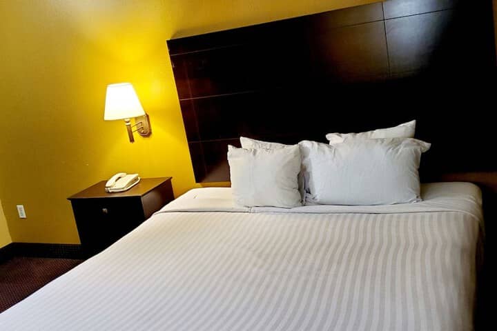 Room 7 of 34